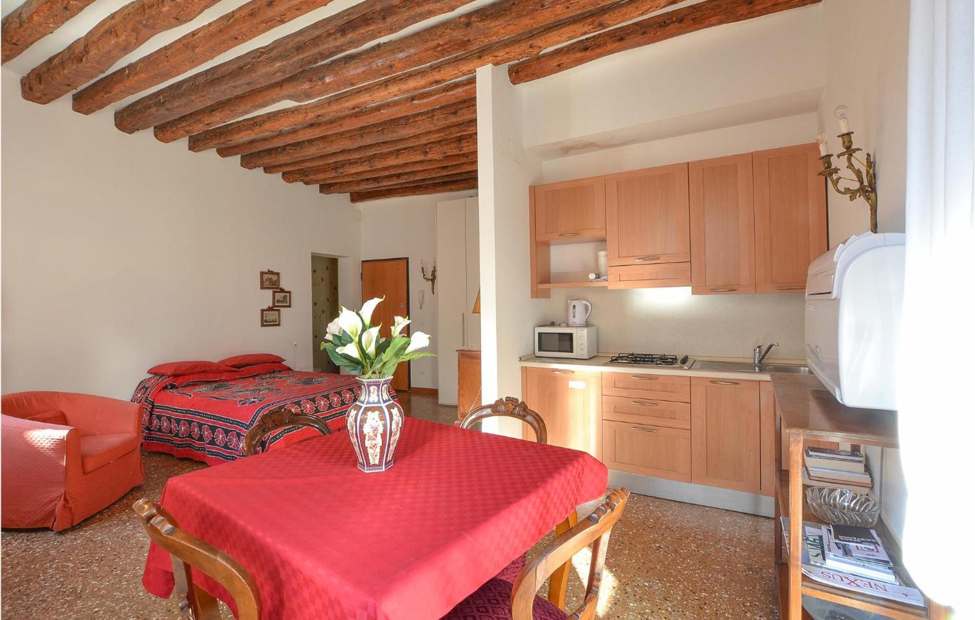 Stunning Apartment In Venezia With Kitchenette ภายนอก รูปภาพ