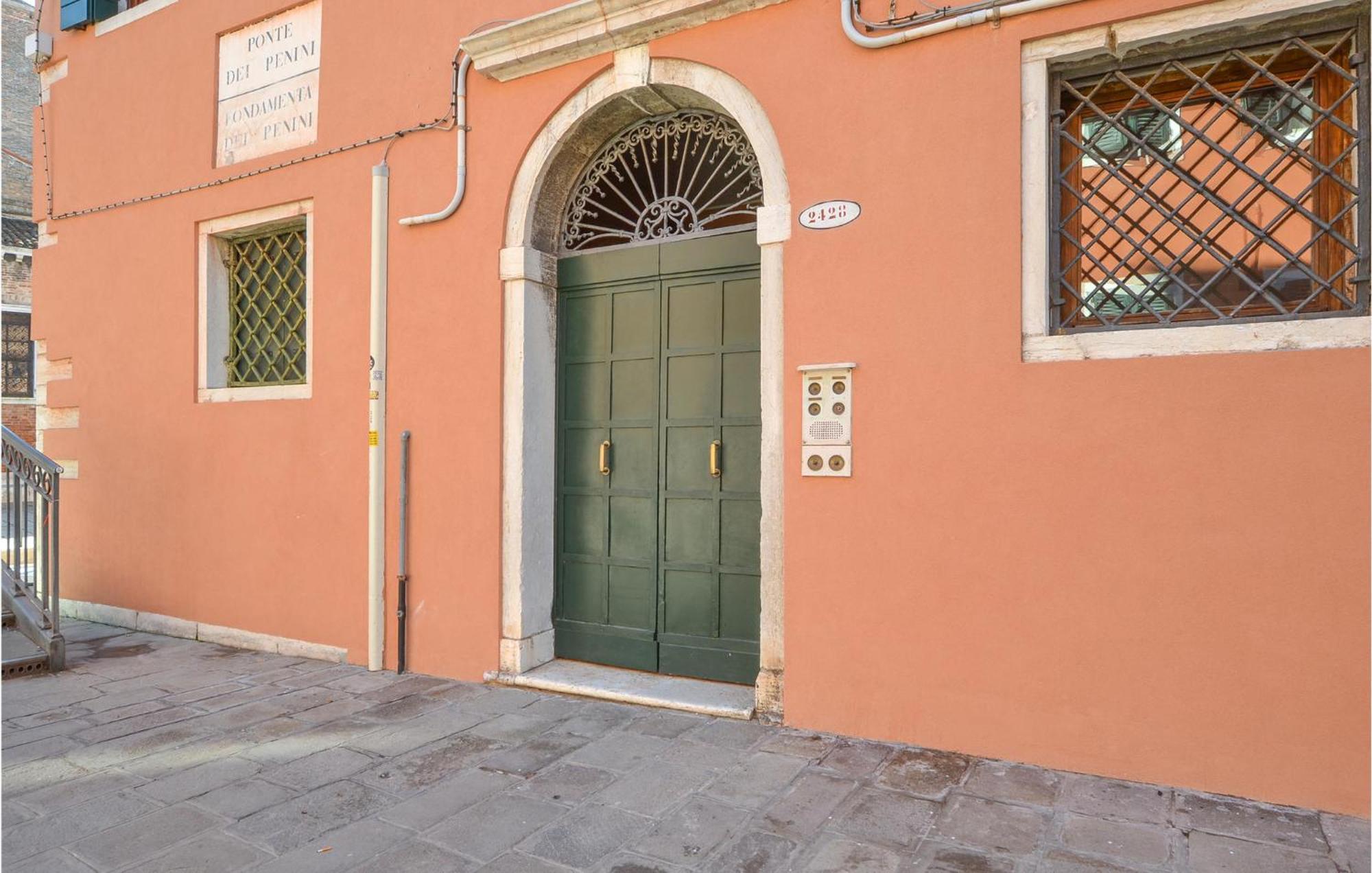 Stunning Apartment In Venezia With Kitchenette ภายนอก รูปภาพ